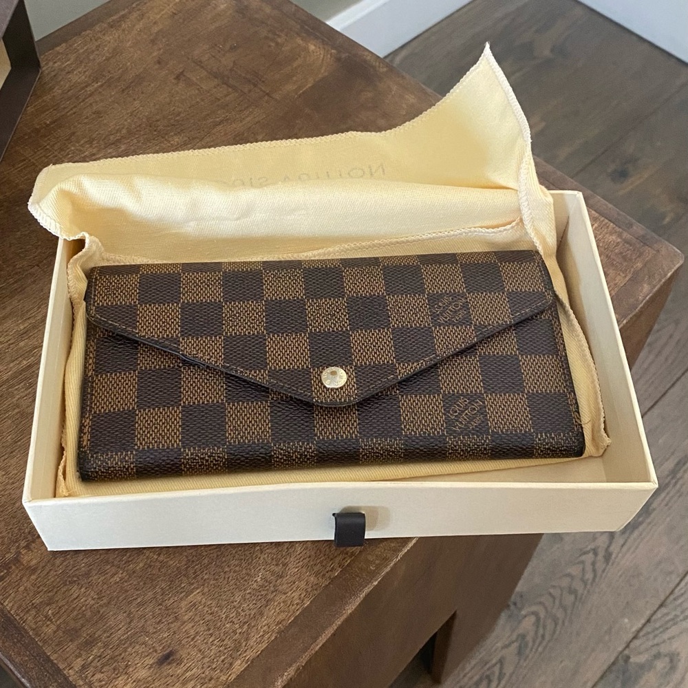 Louis Vuitton Damier Long Wallet
